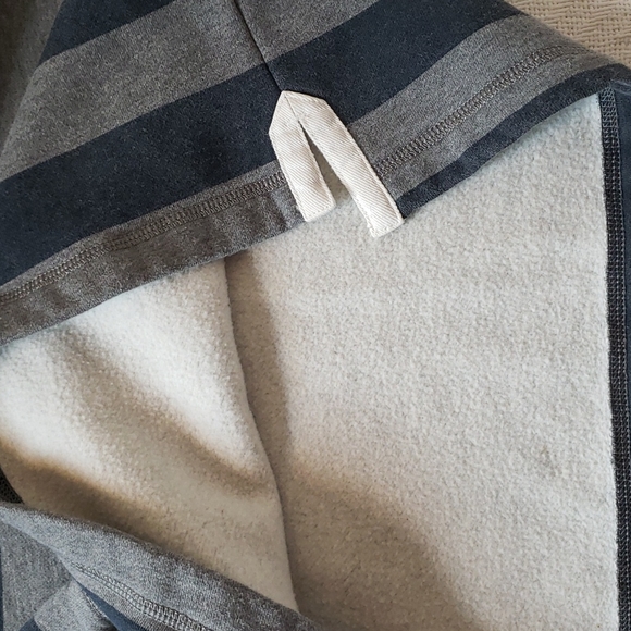 Mini Boden Boys Gray Stripe Henley Pullover Sweatshirt, 11-12Y - Picture 4 of 11